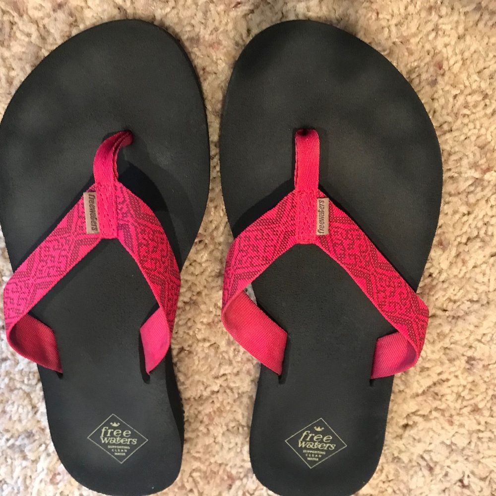 Free Waters Supreem Flip Flops