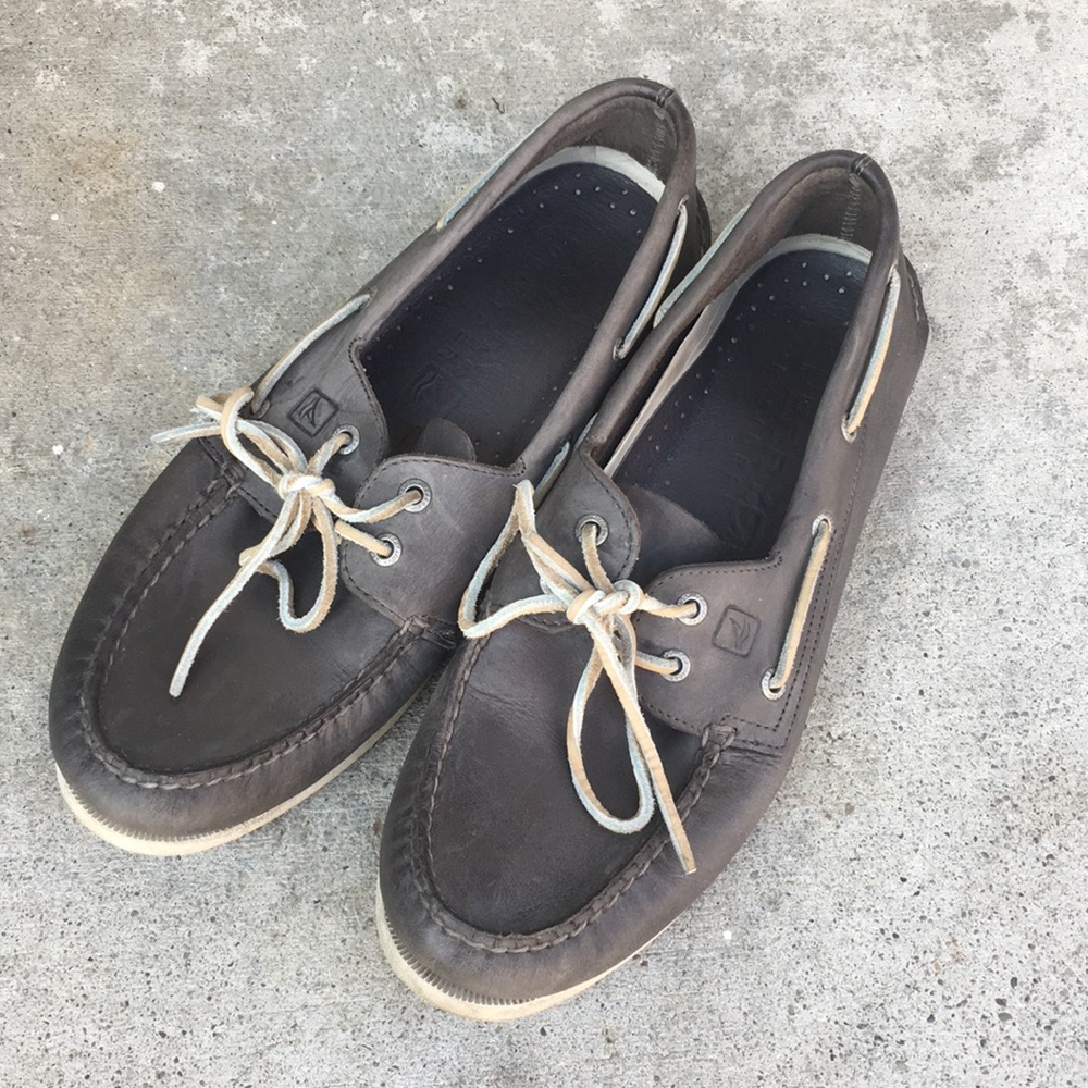 Sperry A/O grey leather boat shoes
