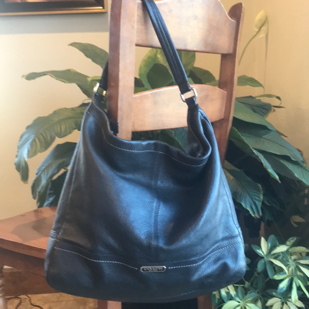 Authentic Coach purse/handbag