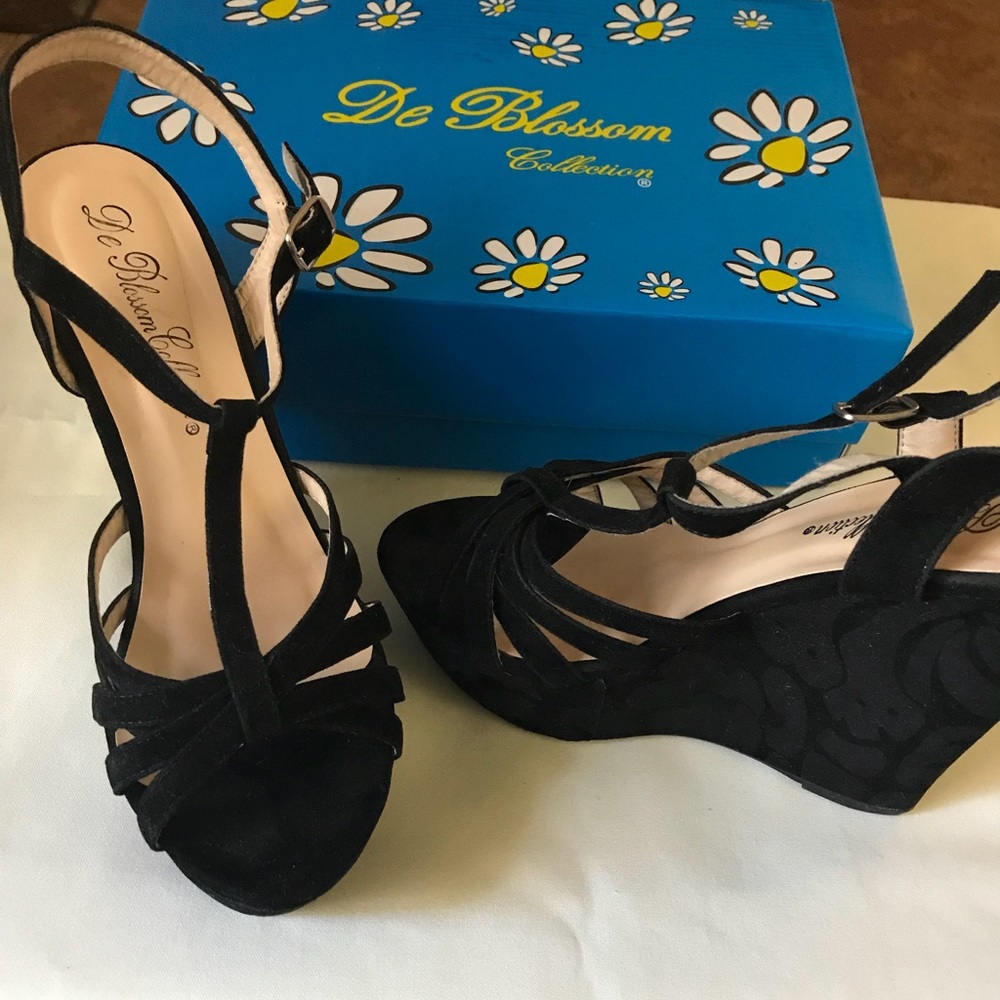 Black suede wedges