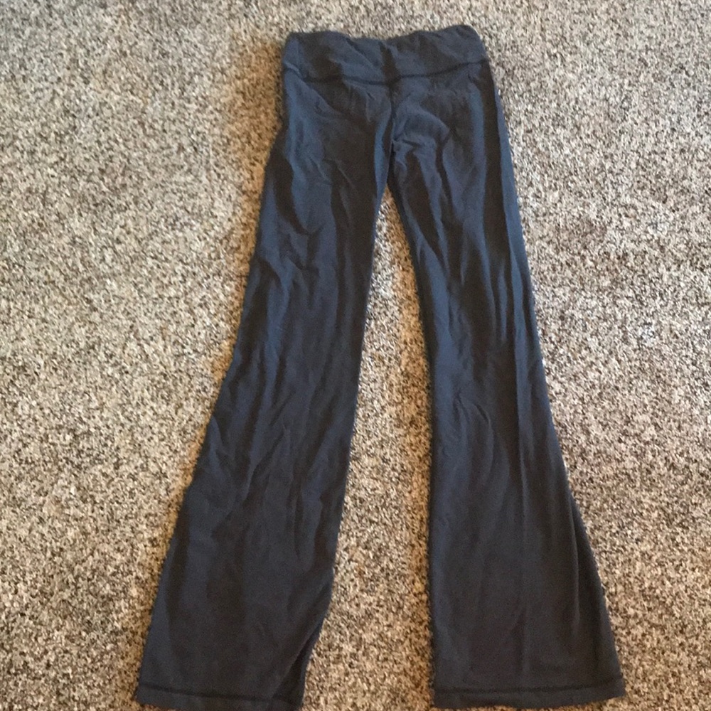 Grey Lululemon pants
