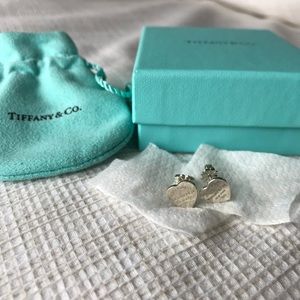 Tiffany & Co. Return to Tiffany Heart Earrings