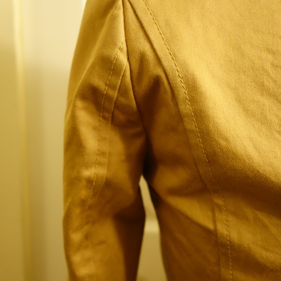 VINTAGE Tan Coat - Picture 6 of 8