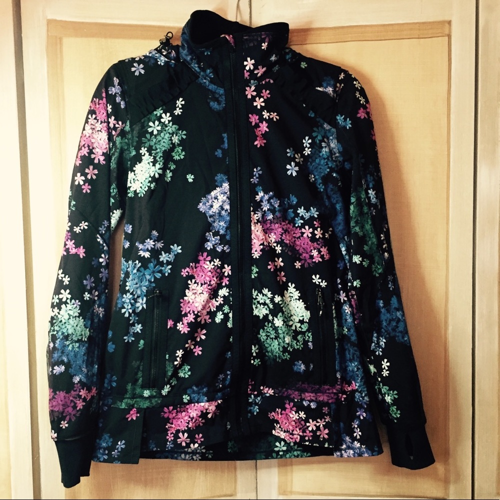 Lululemon Run: Petal Pop Jacket