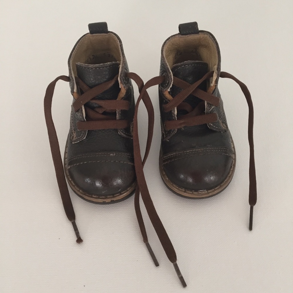 Kids leather boots