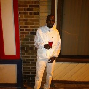 Meet your Posher, Waxx