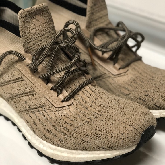 Adidas Ultra Boost All Terrain LTD size 9