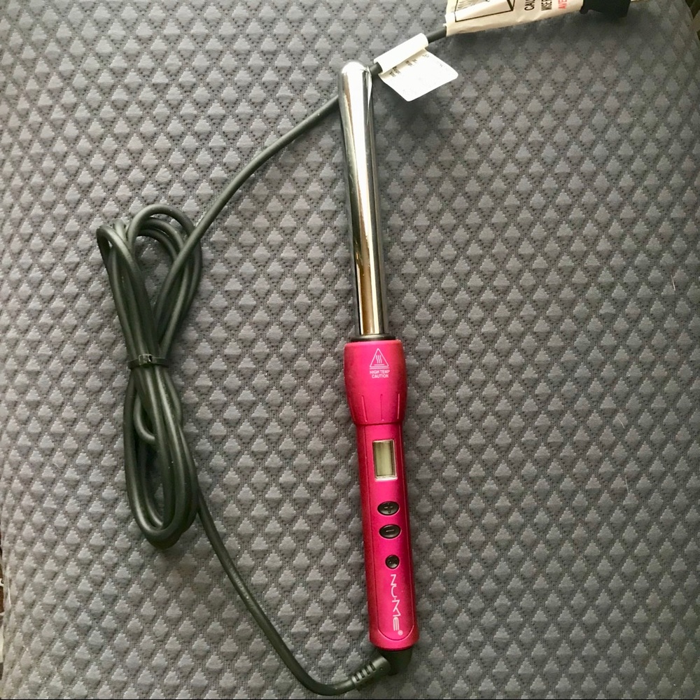 3/4 inch NUME curling wand