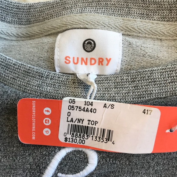 LAST ONE!! SUNDRY LA-NY Sweatshirt - Picture 2 of 5