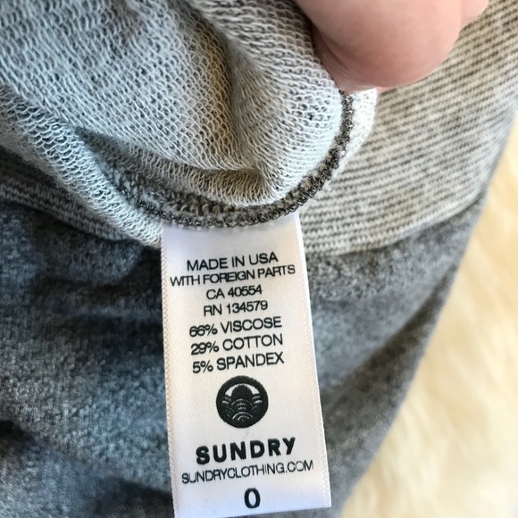 LAST ONE!! SUNDRY LA-NY Sweatshirt - Picture 3 of 5