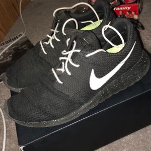 Nike Roshe One Custom in good condition