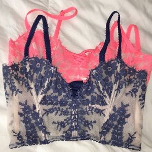 2 bralettes