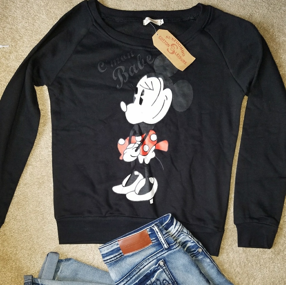 Cartoon sweater.