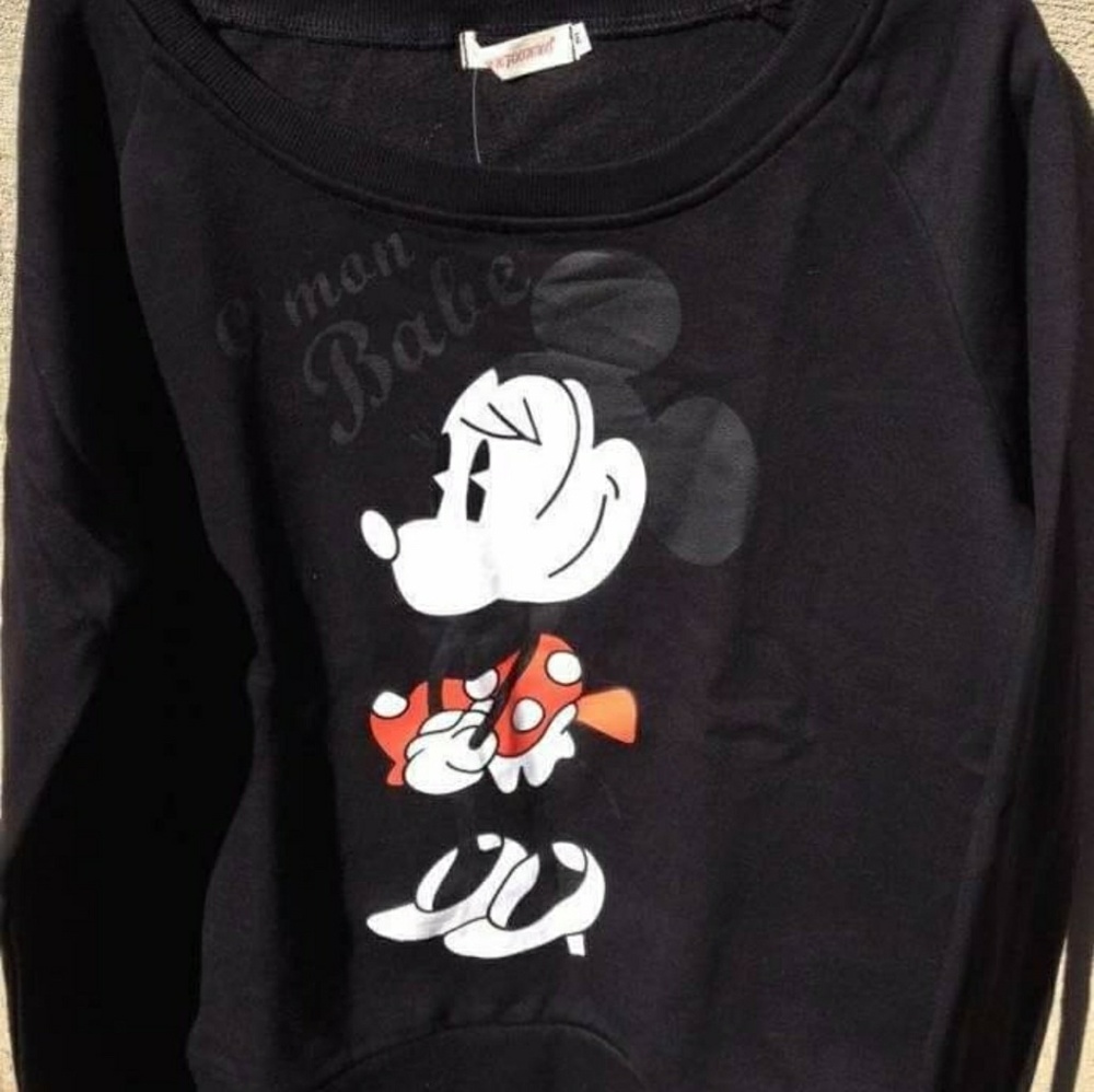 Cartoon sweater. - Picture 4 of 4