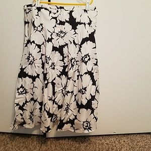 New WHBM silk skirt