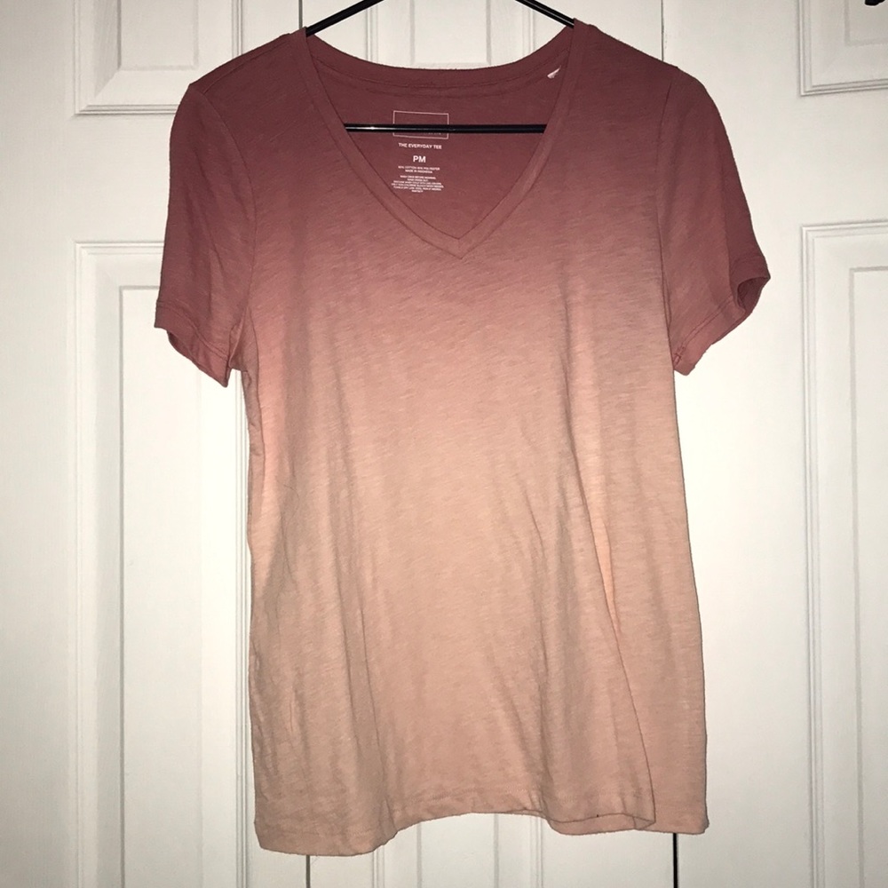 Variegated pink vneck tshirt