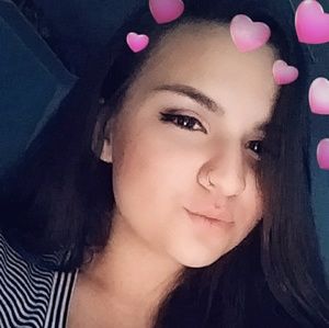 Meet your Posher, Mia