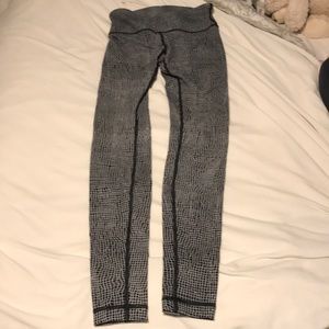White and Black patterned LuLu leggings