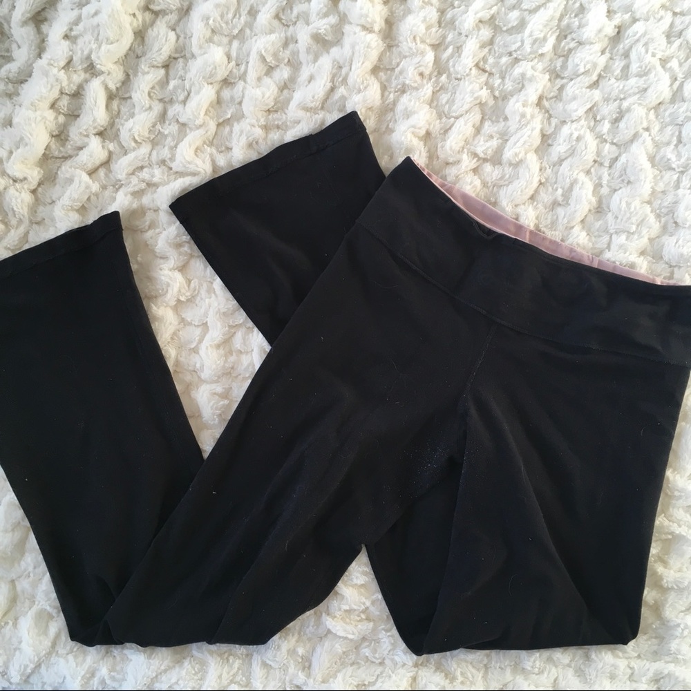 Lululemon yoga pants