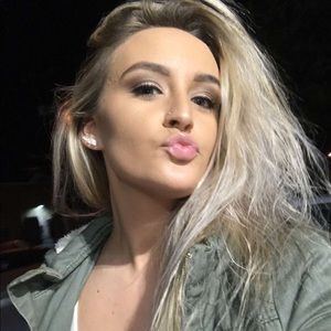 Meet your Posher, Bailey