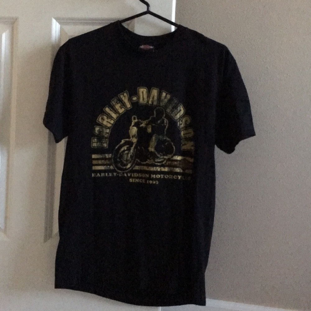 Harley-Davidson shirt