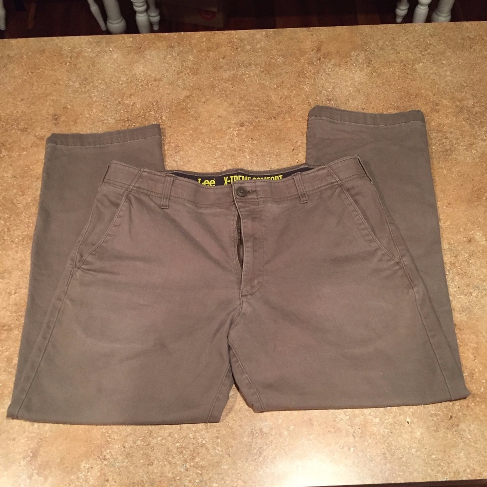Lee Chinos 34x30 brown