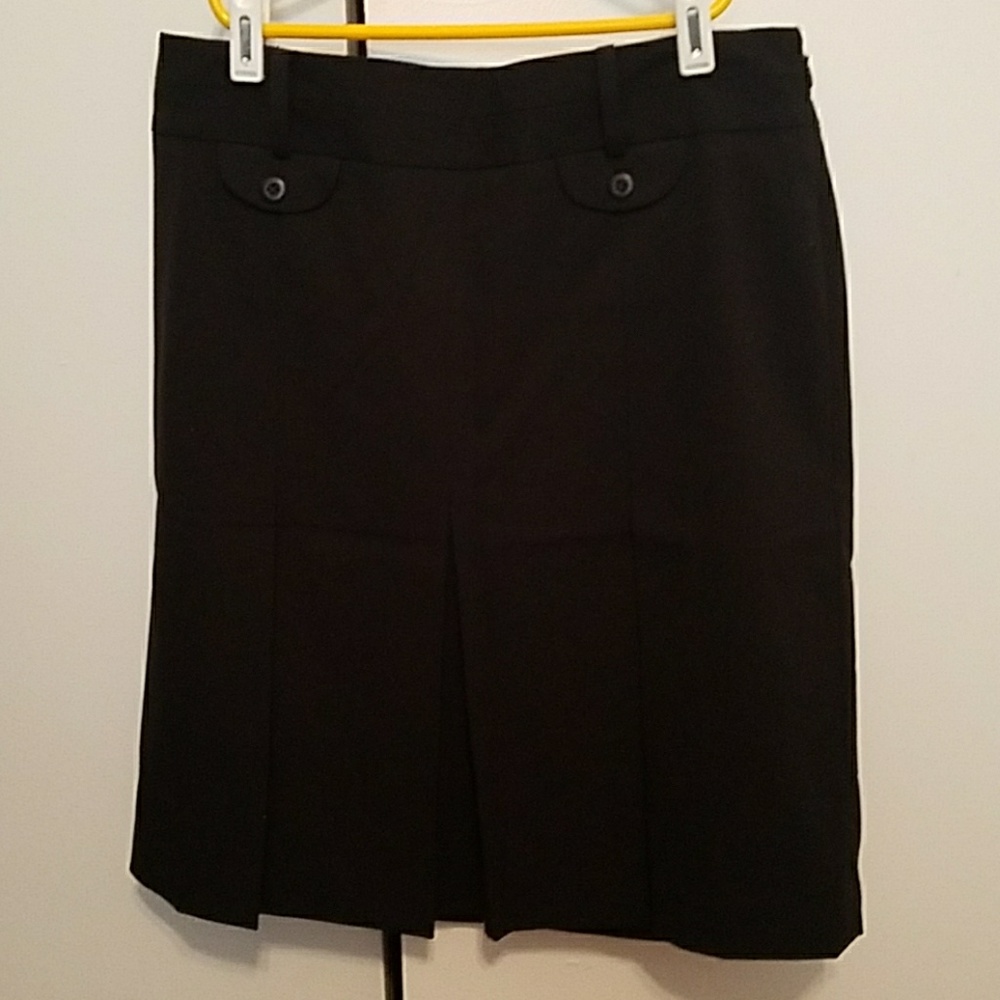 New LOFT skirt sz 10