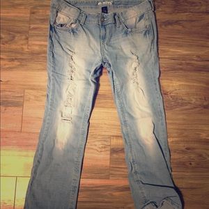Short& sexy series faded/distressed jeans