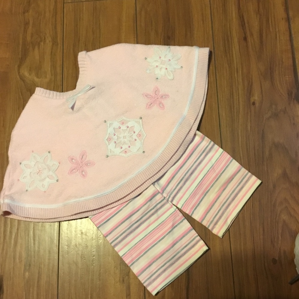 NWT-Infant Girl Poncho & Pant Set