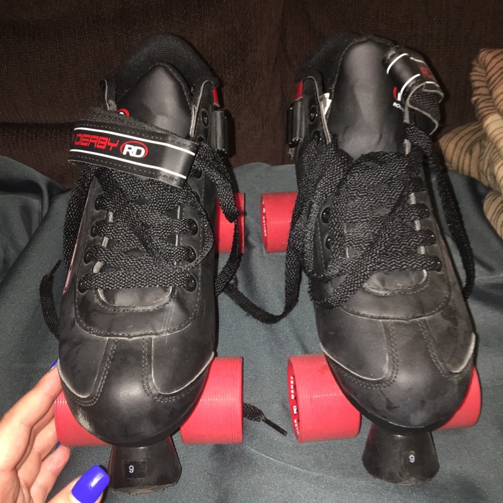 men’s roller derby skates