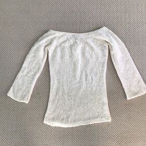 Off the shoulder quarter sleeve white shirt