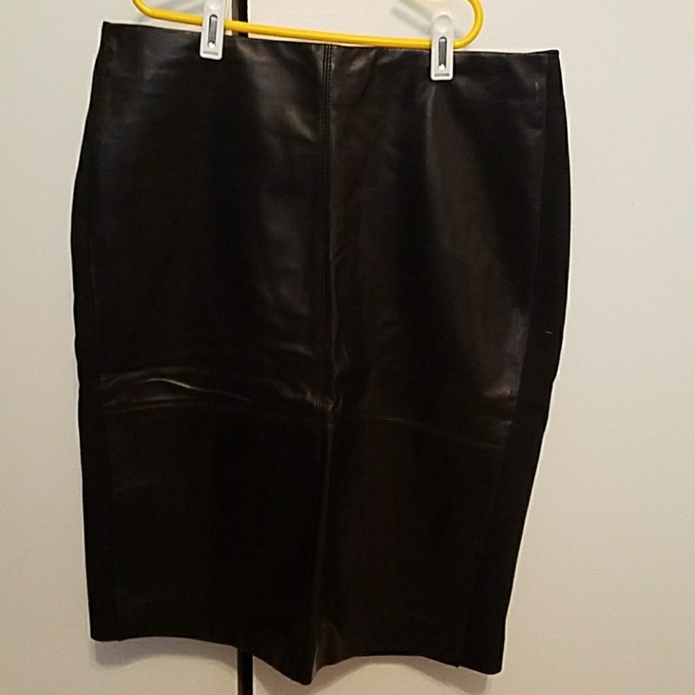 Talbots leather skirt sz 8