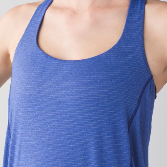 NWT BLUE CAMO LULULEMON WILD TANK - - Size 8 or 10 - Picture 5 of 8