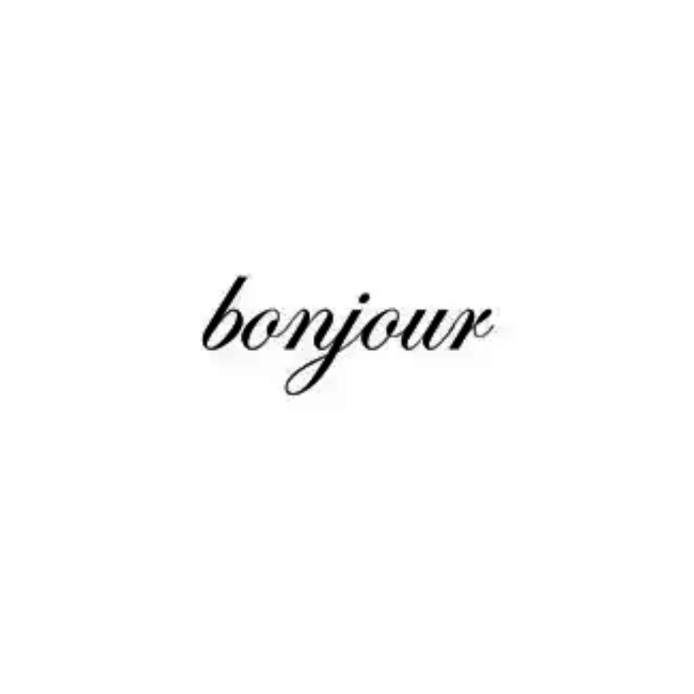 Hello and thank you for checking out my closet!