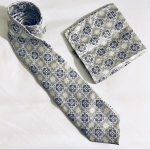 💯% Silk Tie & Handkerchief Set