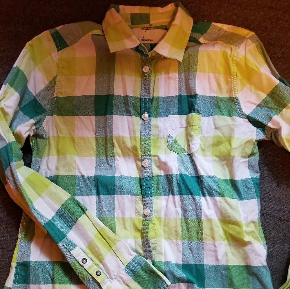 American Eagle button down shirt
