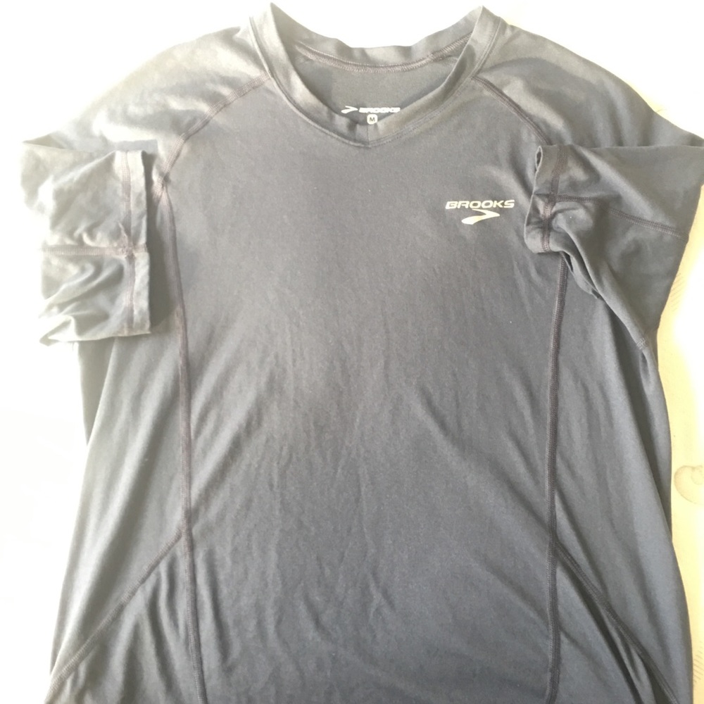 Brooks running tech tee.