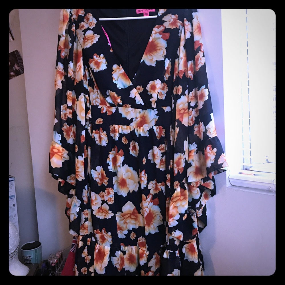 Betray Johnson Floral Print Dress
