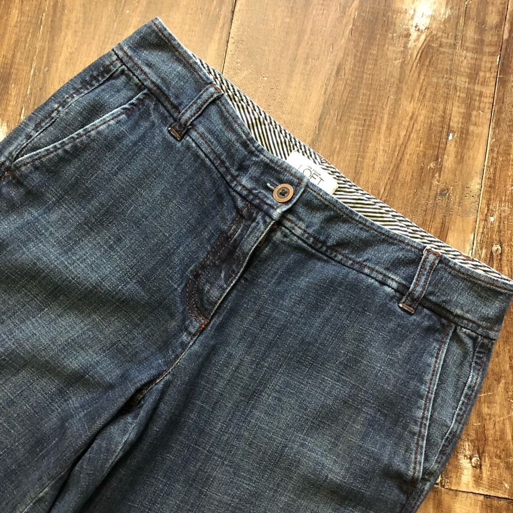 Ann Taylor Loft Jeans Dark Wash Size 4. EUC