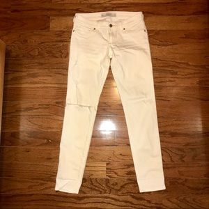 Abercrombie White destroyed skinny jeans