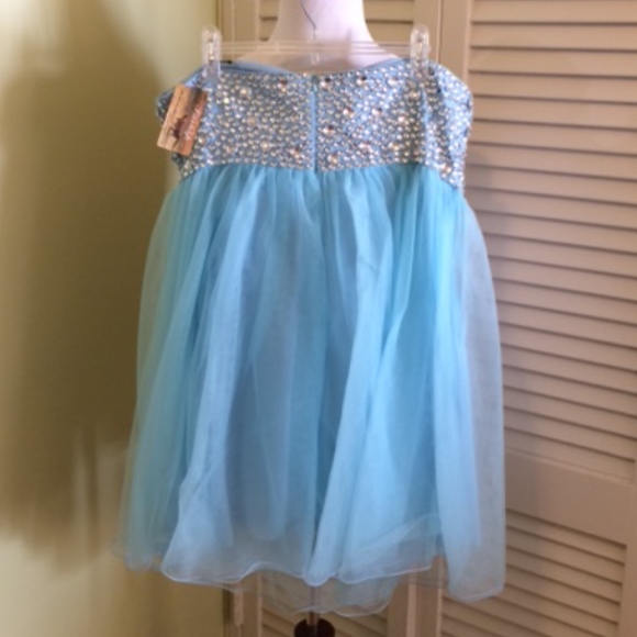 *DONATED* Beaded Powder Blue Prom Dress, 16 - Picture 2 of 6
