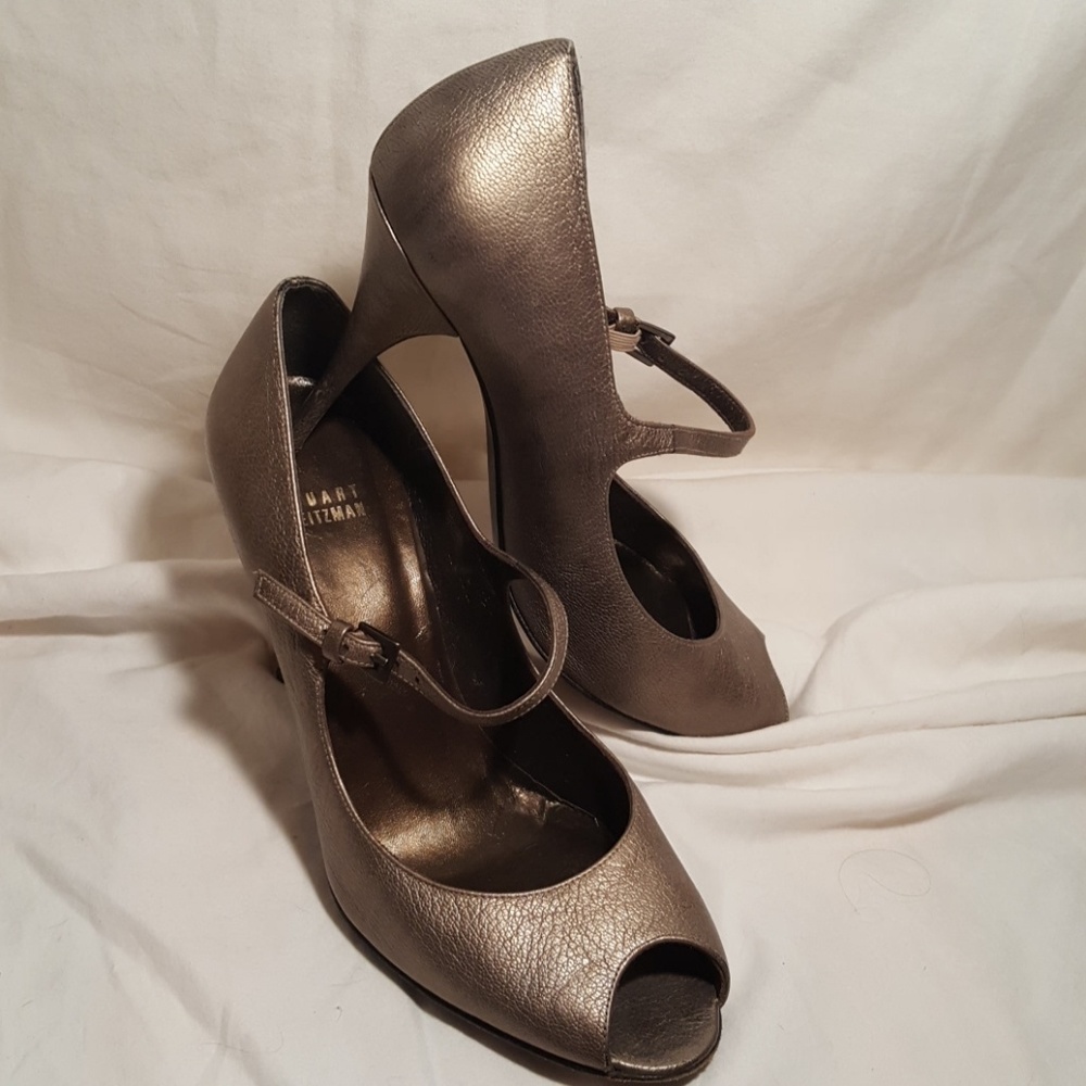 Stuart Weitzman Pewter Leather, Peep-Toe Mary Jane