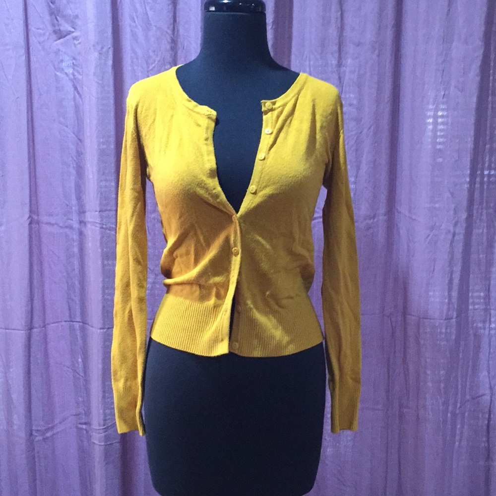 Mustard yellow sweater