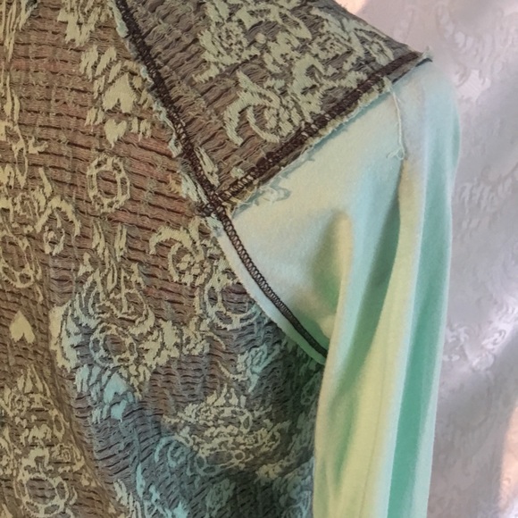 FOX Women Light Aqua Top Size S - Picture 4 of 7