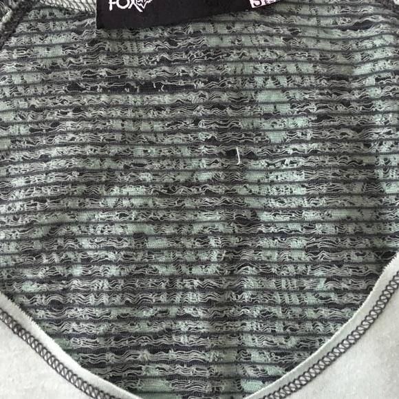 FOX Women Light Aqua Top Size S - Picture 7 of 7