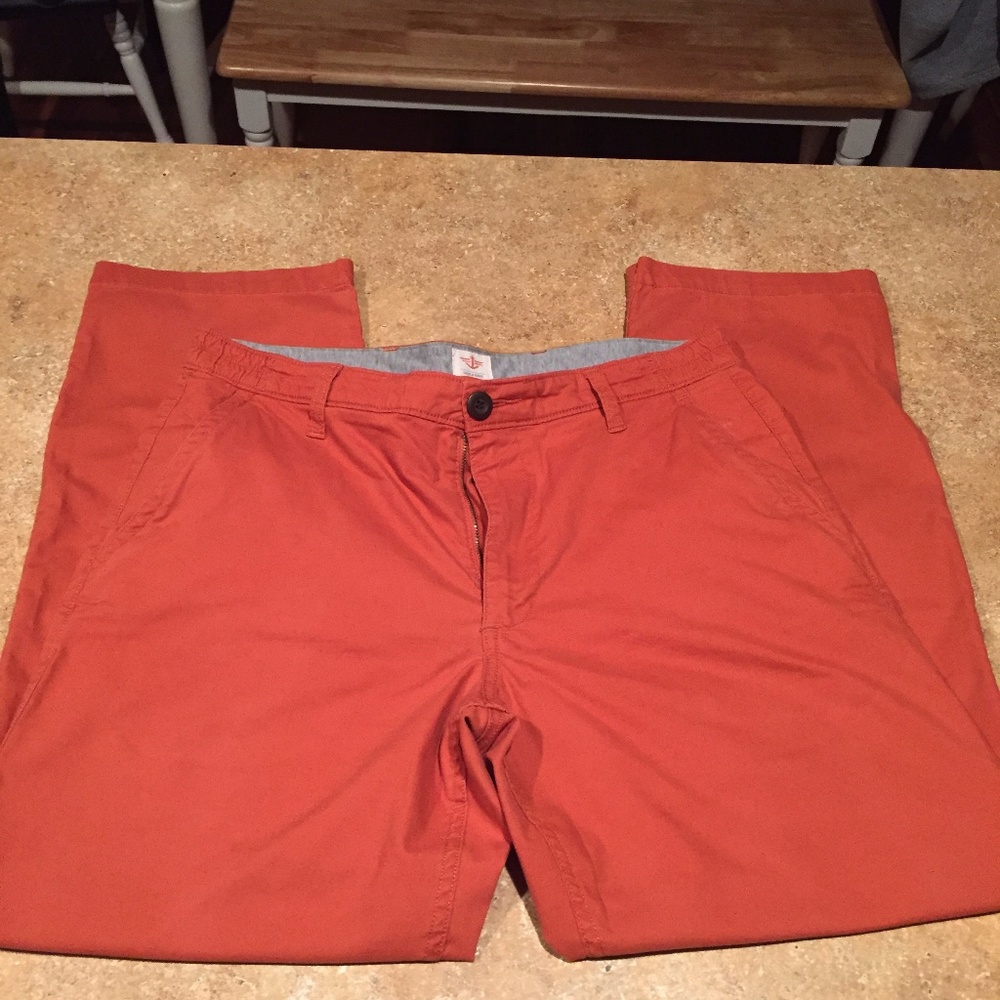 Dockers 34x30 orange chinos