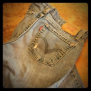 Levis special edition 5M distressed