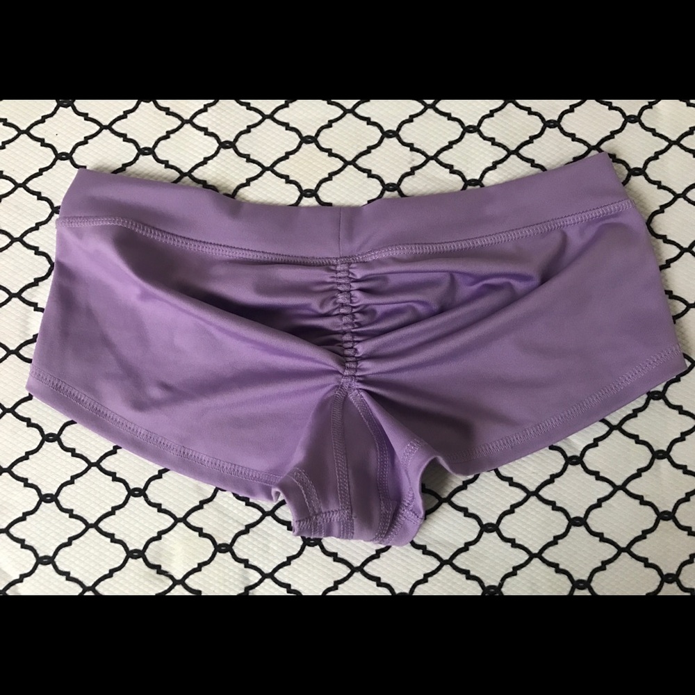 Mika Scrunch-Butt Bottoms