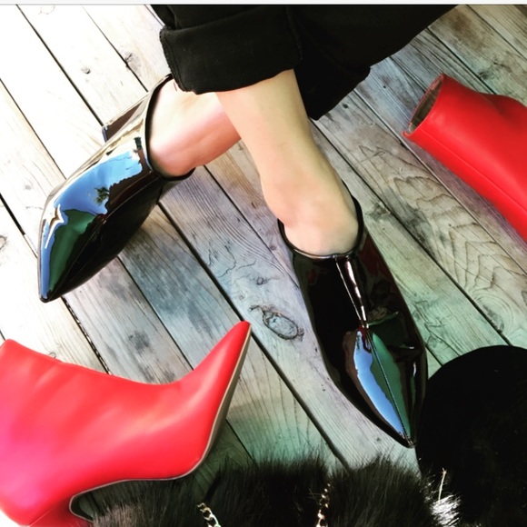 LAST PAIR!!//The Atomic Blonde// Black Mule - Picture 7 of 7