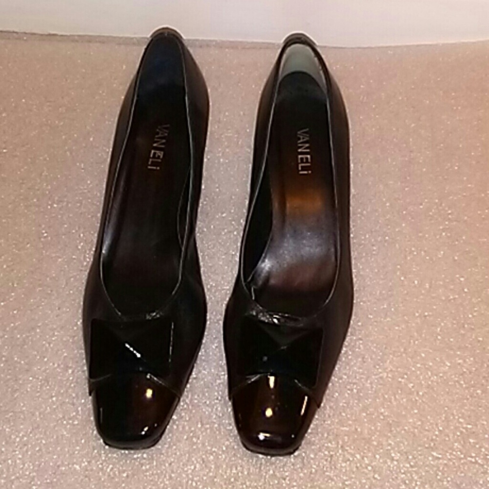 Black shoes